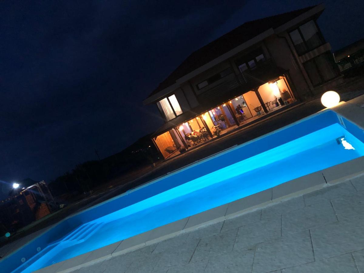 Pensiunea Roa Sandulesti Exteriér fotografie